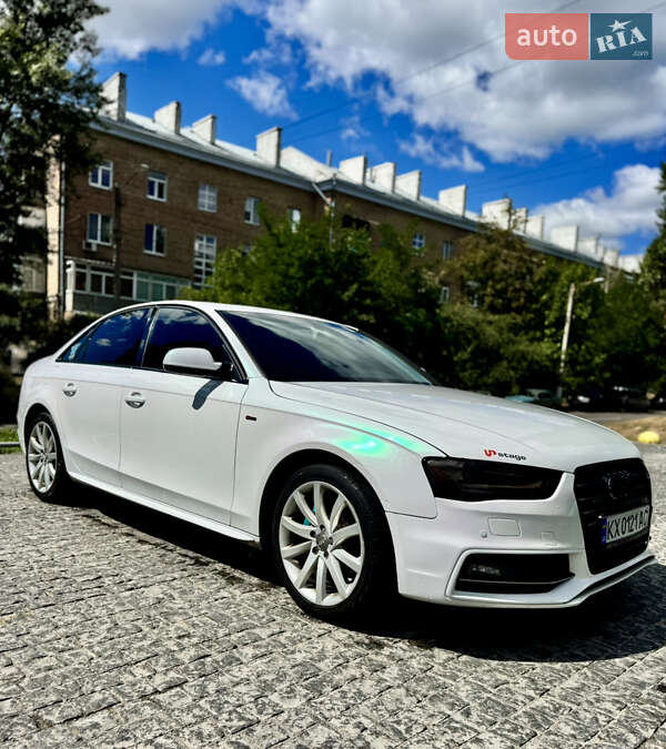 Седан Audi A4 2013 в Харькове