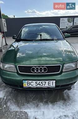 Седан Audi A4 1998 в 