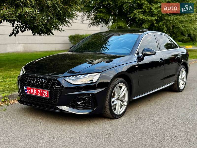 Седан Audi A4 2021 в Киеве