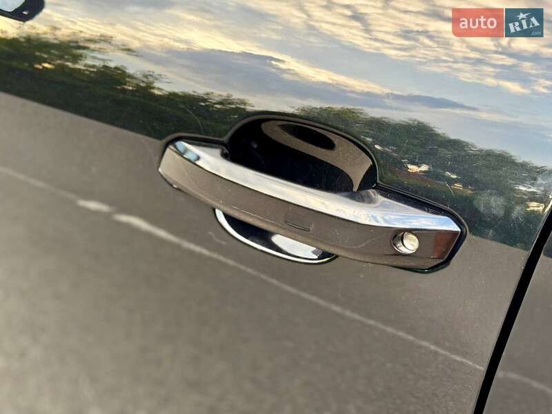 Седан Audi A4 2021 в Киеве