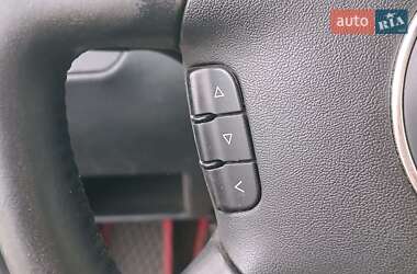 Седан Audi A4 2002 в 