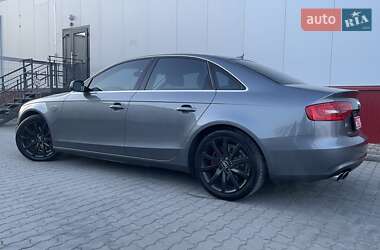 Седан Audi A4 2013 в 