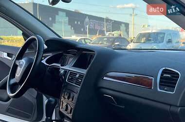Седан Audi A4 2010 в 