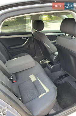 Седан Audi A4 2006 в 
