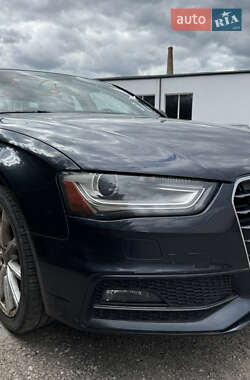 Седан Audi A4 2015 в 