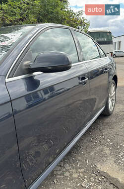 Седан Audi A4 2015 в 