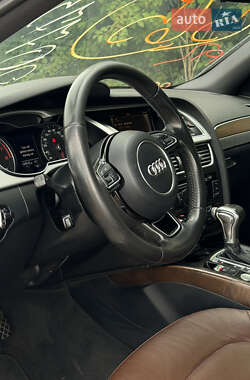 Седан Audi A4 2015 в 