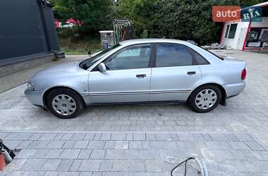 Седан Audi A4 1996 в 