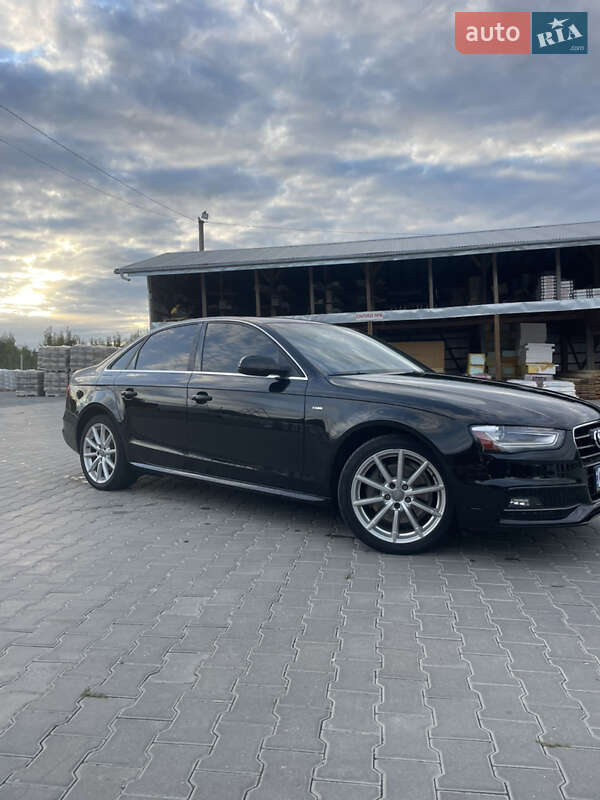 Седан Audi A4 2014 в 