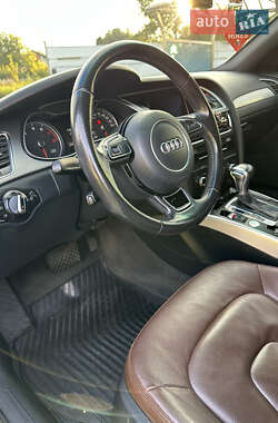 Седан Audi A4 2014 в 