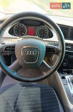 Седан Audi A4 2010 в 