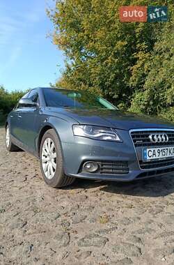 Седан Audi A4 2010 в 