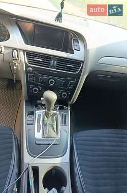 Седан Audi A4 2010 в 