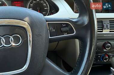 Седан Audi A4 2011 в 