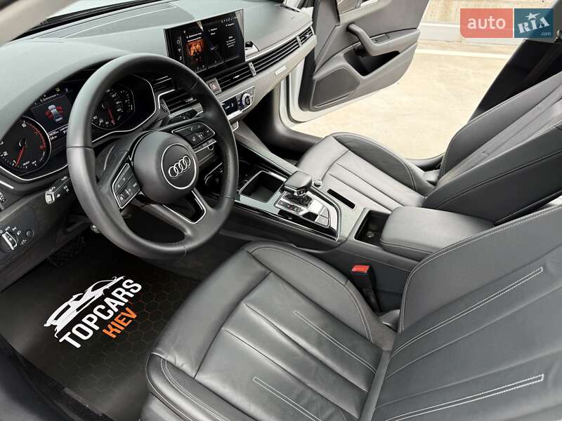 Седан Audi A4 2021 в Киеве