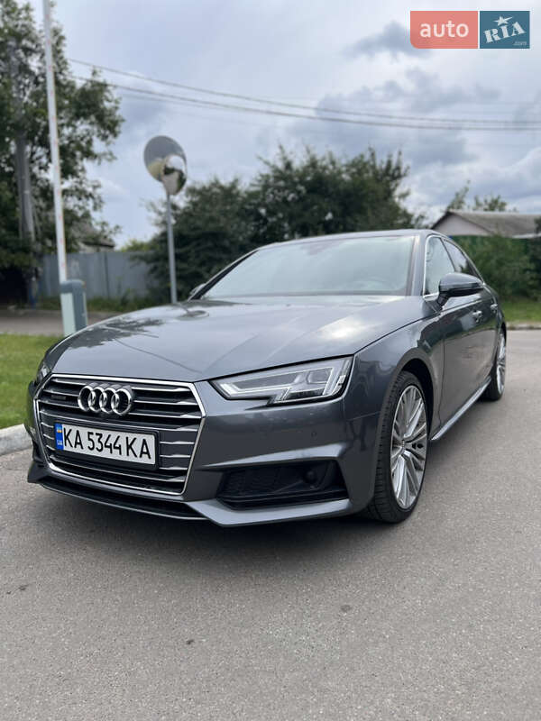 Седан Audi A4 2017 в Киеве