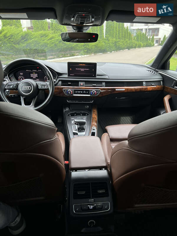 Седан Audi A4 2017 в Киеве