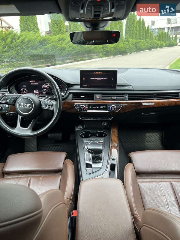 Седан Audi A4 2017 в Киеве