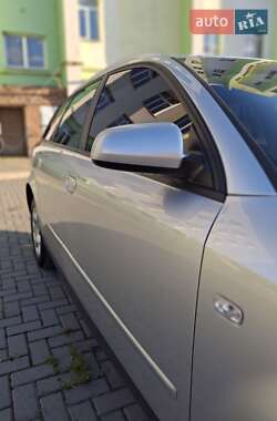 Универсал Audi A4 2003 в 