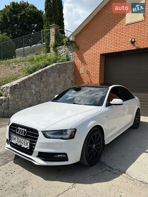 Седан Audi A4 2015 в 