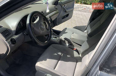 Седан Audi A4 2002 в 