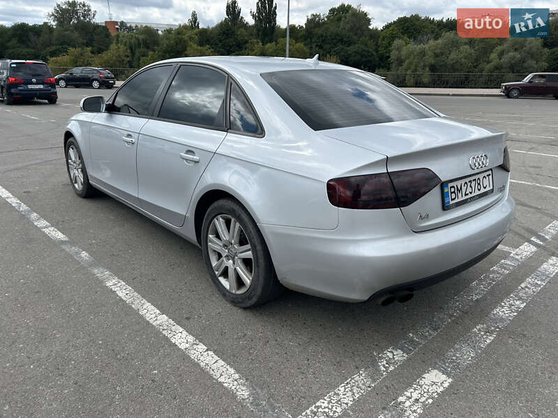 Седан Audi A4 2011 в Сумах