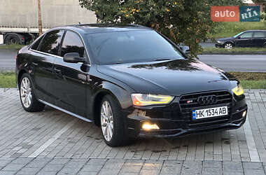 Седан Audi A4 2014 в 