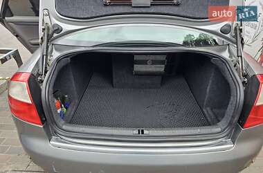 Седан Audi A4 2003 в 