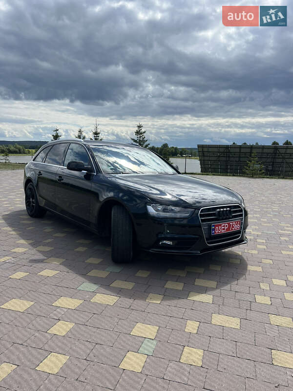Универсал Audi A4 2012 в Львове