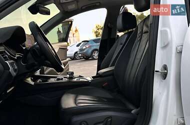 Седан Audi A4 2016 в 