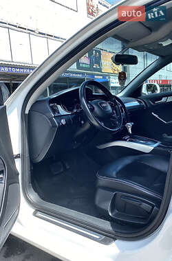 Седан Audi A4 2013 в Запорожье