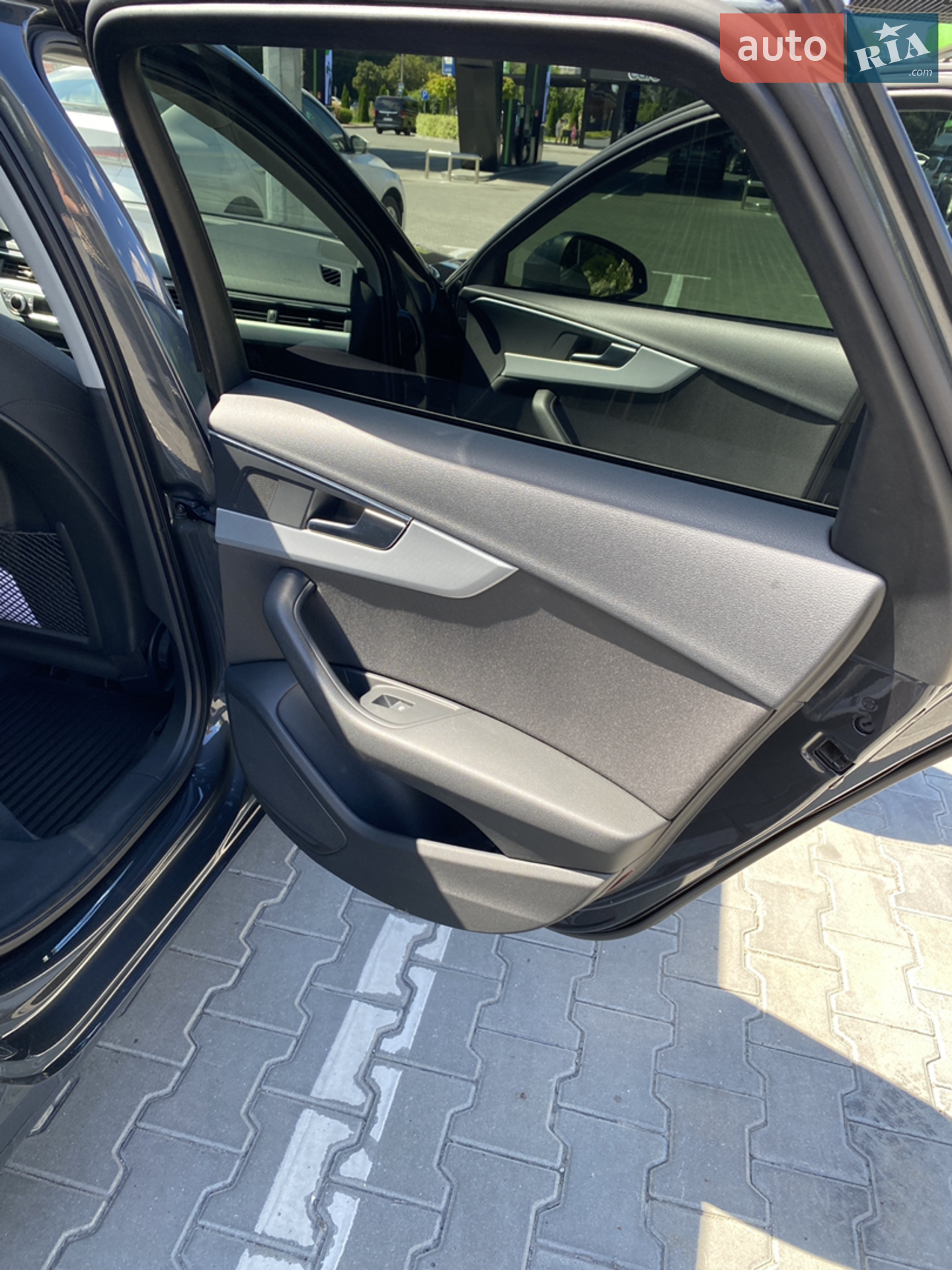 2017 Audi A4 - мініатюра 8