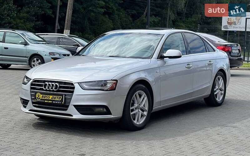 Седан Audi A4 2013 в Черновцах