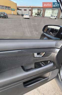 Седан Audi A4 2003 в 