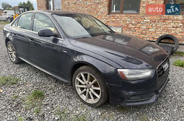 Седан Audi A4 2015 в 