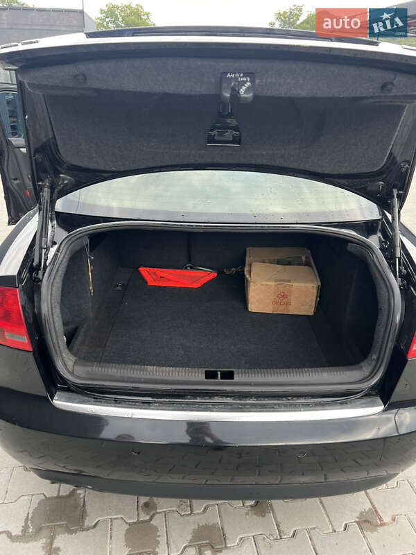 Седан Audi A4 2005 в Косове