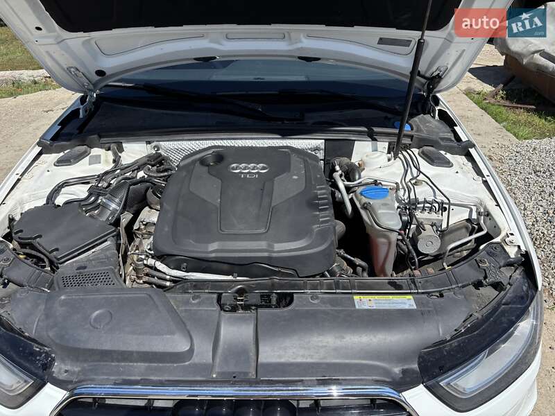 Универсал Audi A4 2015 в Новомосковске