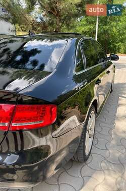 Седан Audi A4 2011 в 