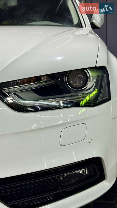 Седан Audi A4 2013 в 