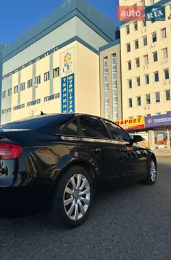 Седан Audi A4 2014 в 