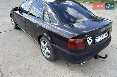 Седан Audi A4 1995 в 