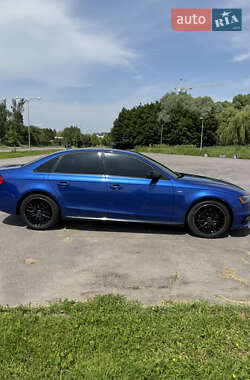 Седан Audi A4 2015 в 