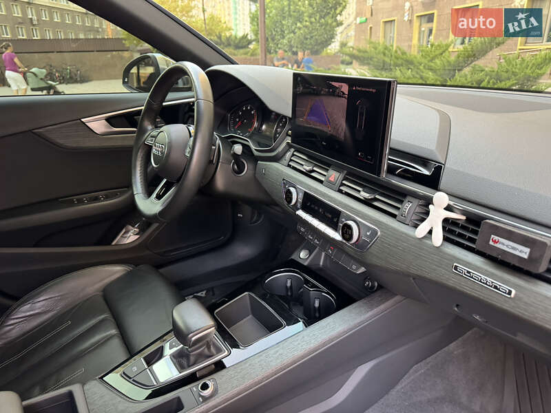 Седан Audi A4 2020 в Одессе