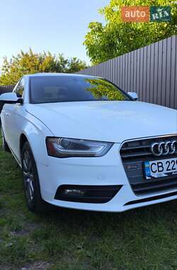 Седан Audi A4 2012 в Чернігові