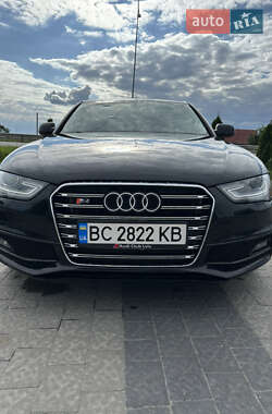 Седан Audi A4 2015 в Львове