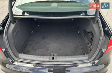 Седан Audi A4 2015 в 