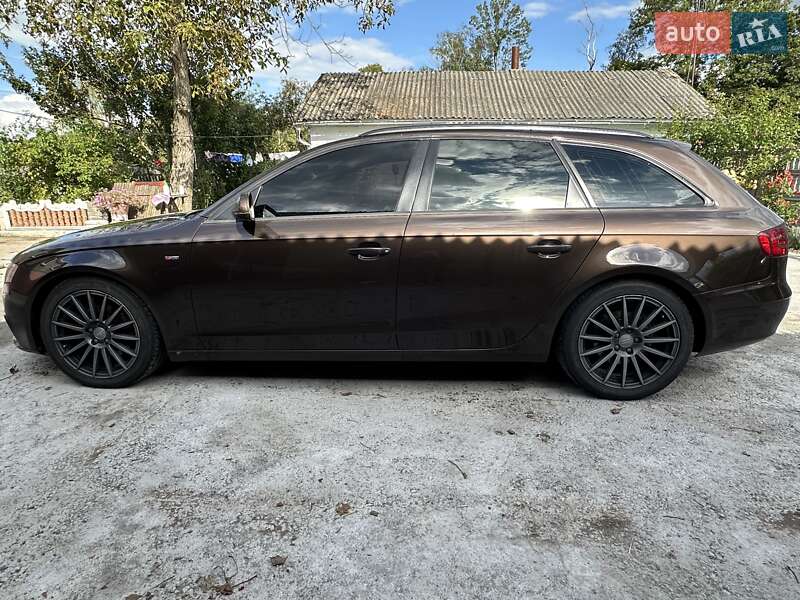 Универсал Audi A4 2011 в Нетешине фото 4 Универсал Audi A4 2011 в Нетешине