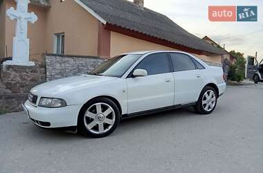Седан Audi A4 1997 в 