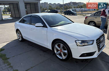 Седан Audi A4 2012 в Киеве