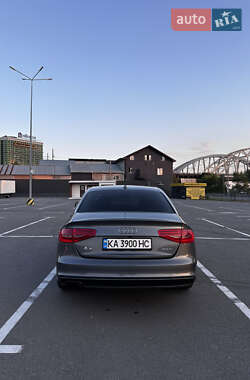 Седан Audi A4 2013 в 